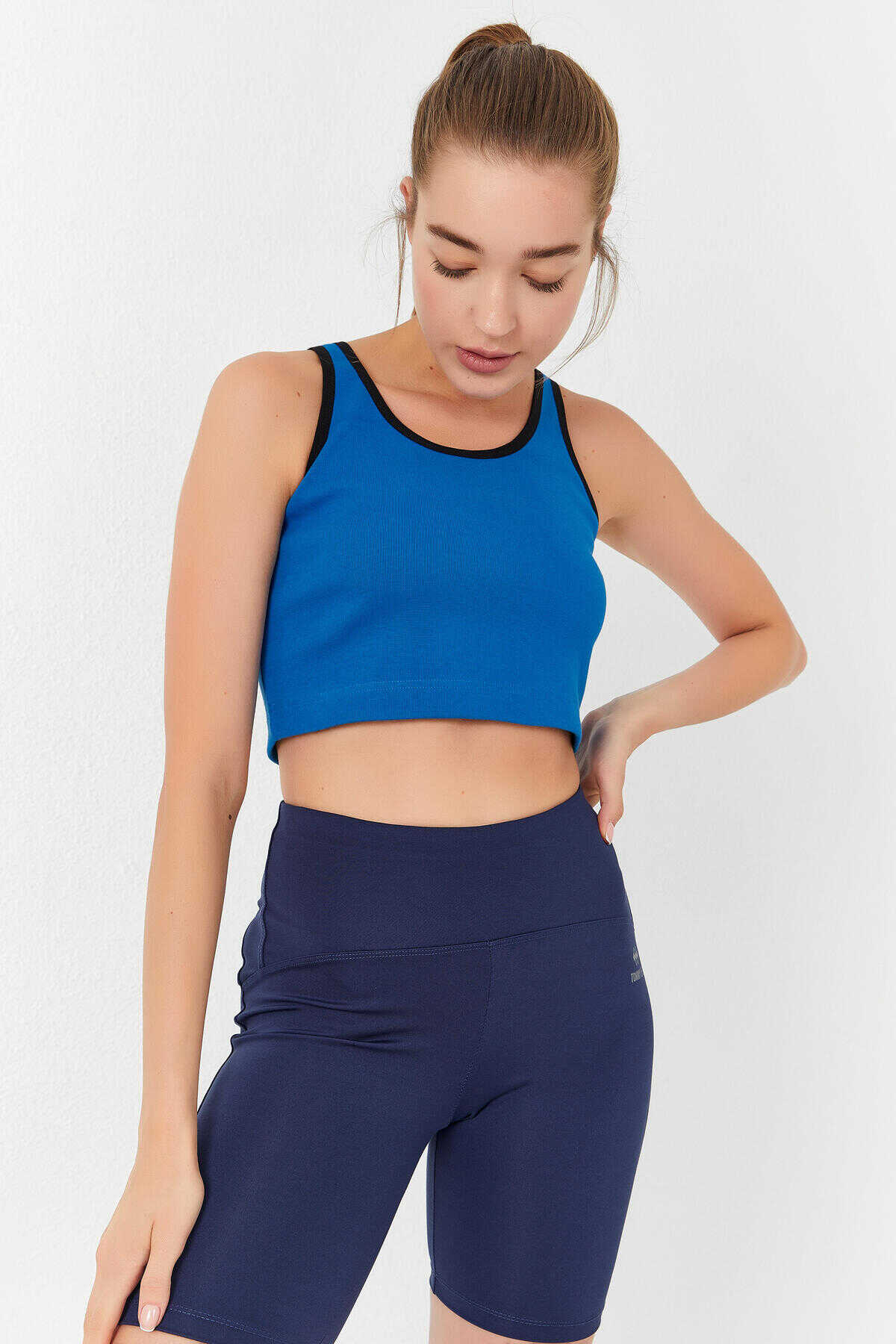 Maiou scurt pentru femei, fără mâneci, croială slim fit, cu decolteu în U, culoare turcoaz, Tommylife, en-gros - 97162