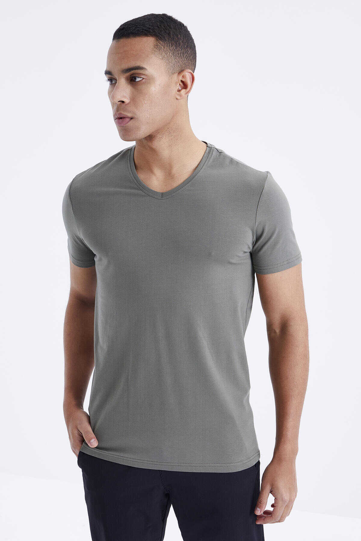 Tommylife Toptan V Yaka Standart Kalıp Basic Erkek T-Shirt 87912 Çağla