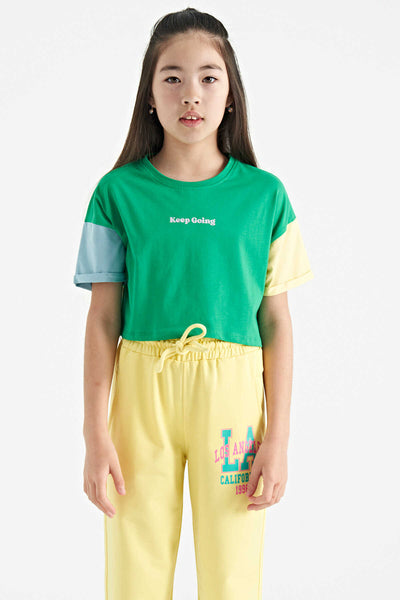 Tommylife Toptan Yeşil Yazı Baskılı O Yaka Düşük Omuzlu Oversize Kız Çocuk T-Shirt - 75130
