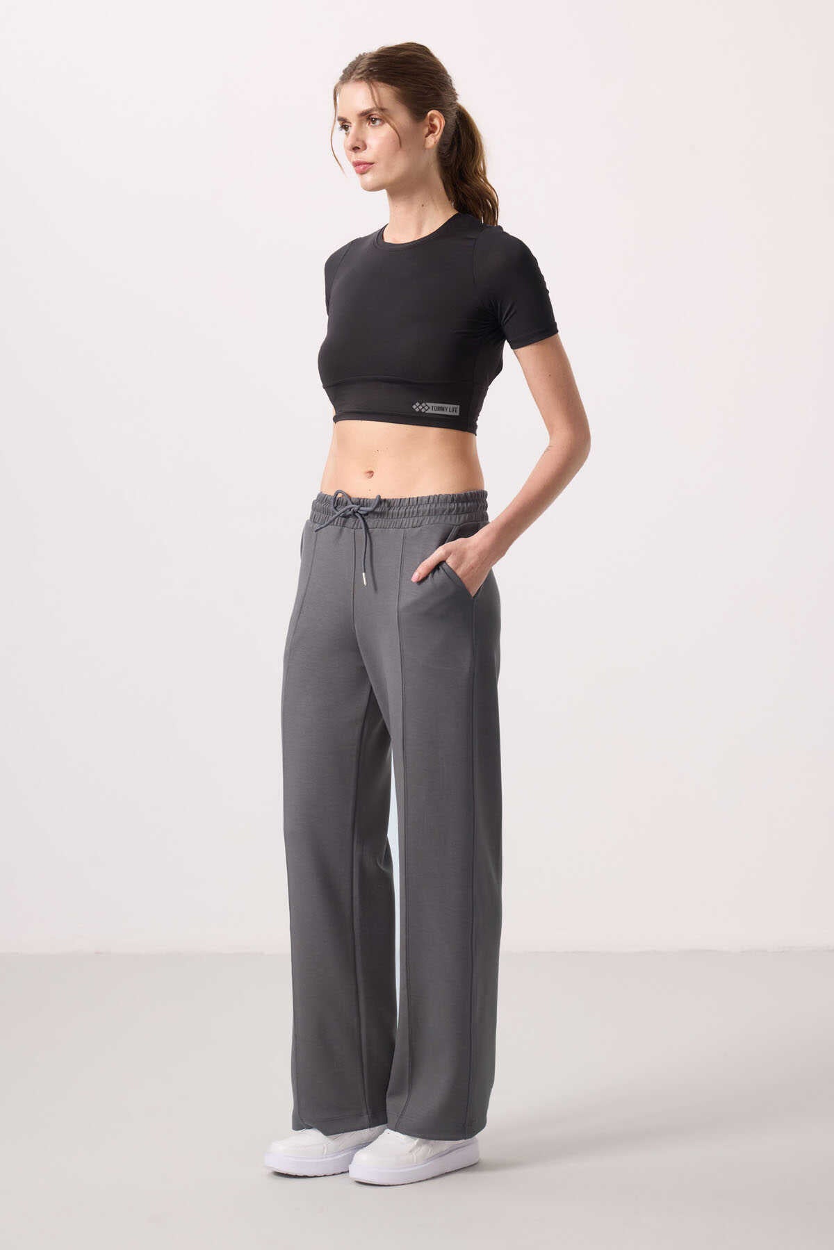 Pantaloni Palazzo Tommylife Wholesale pentru femei, cu textură moale, buzunare și cusături frontale - 94670 Gri închis
