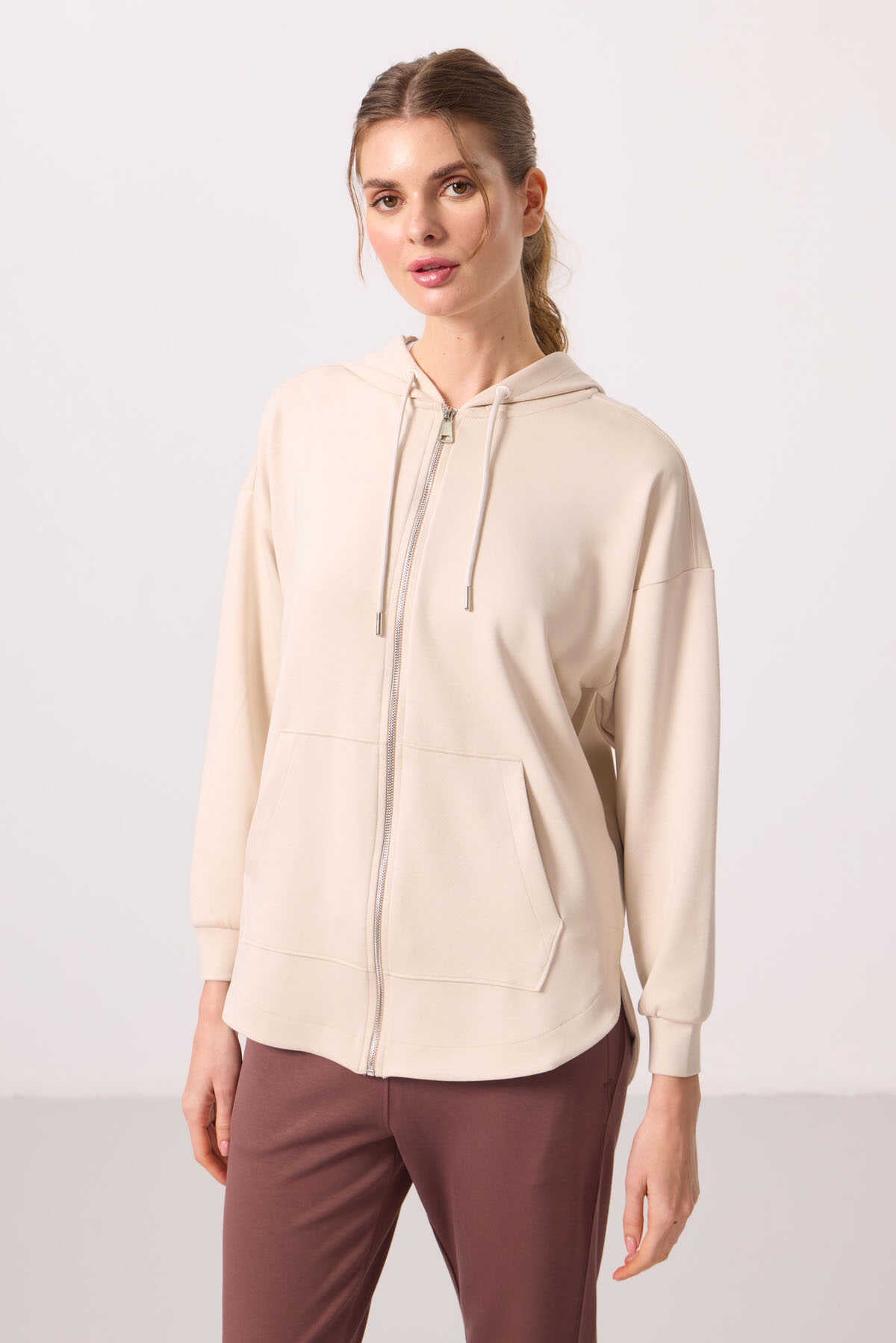 Tommylife Toptan Pufos Texturat Gluga Oversize Femeie Tunica Sweatshirt - 97302 Bej