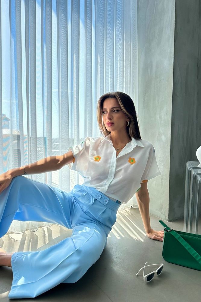 Cămăși brodate cu model Topshow, en-gros