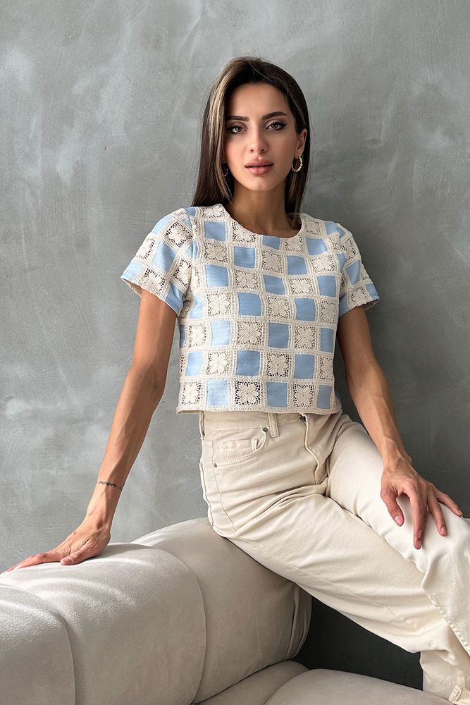Bluză croșetată en-gros cu mânecă scurtă, model în carouri, albastru brut, Topshow