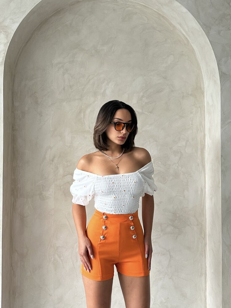 Pantaloni scurți Topshow cu nasturi decorativi portocalii, en-gros