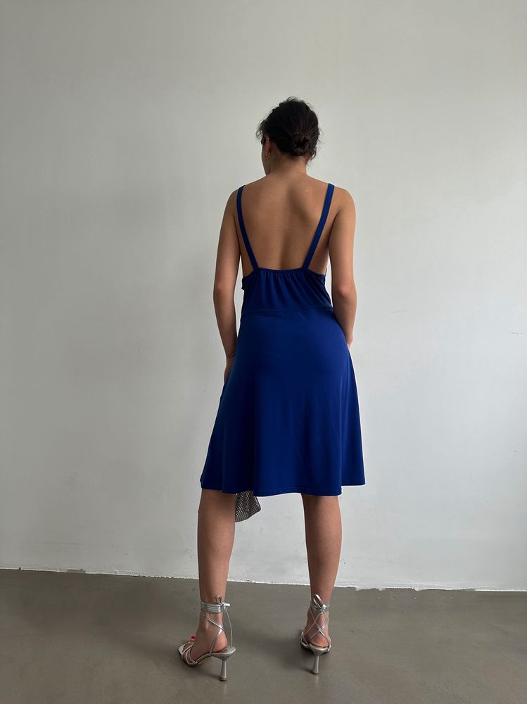 Rochie lungă până la genunchi cu decolteu în V și bretele Topshow Saks, en-gros