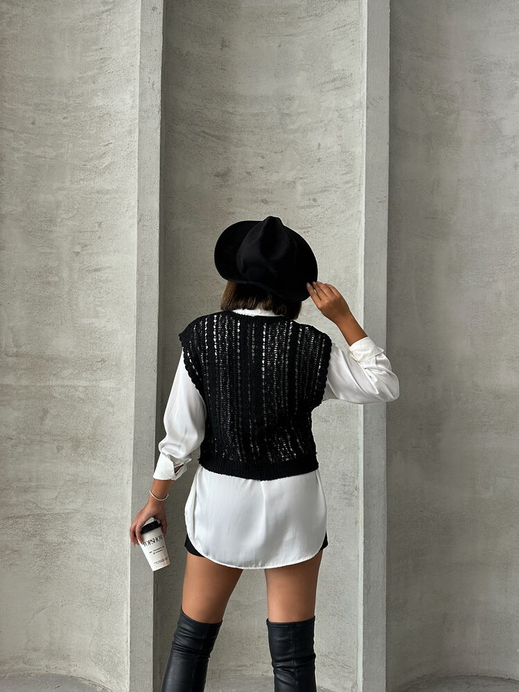 Bluze negre împletite cu decolteu în V Topshow, en-gros