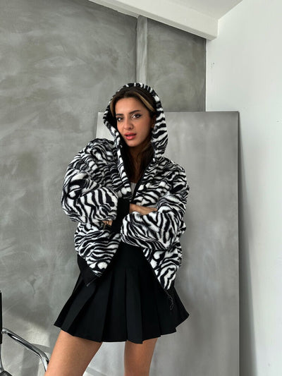 Baku Plush Wholesale Coat - Black Zebra