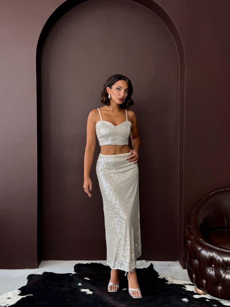 Topshow Stone Sequined Long Skirt - High-Waisted, Stylish Evening Dress Combination