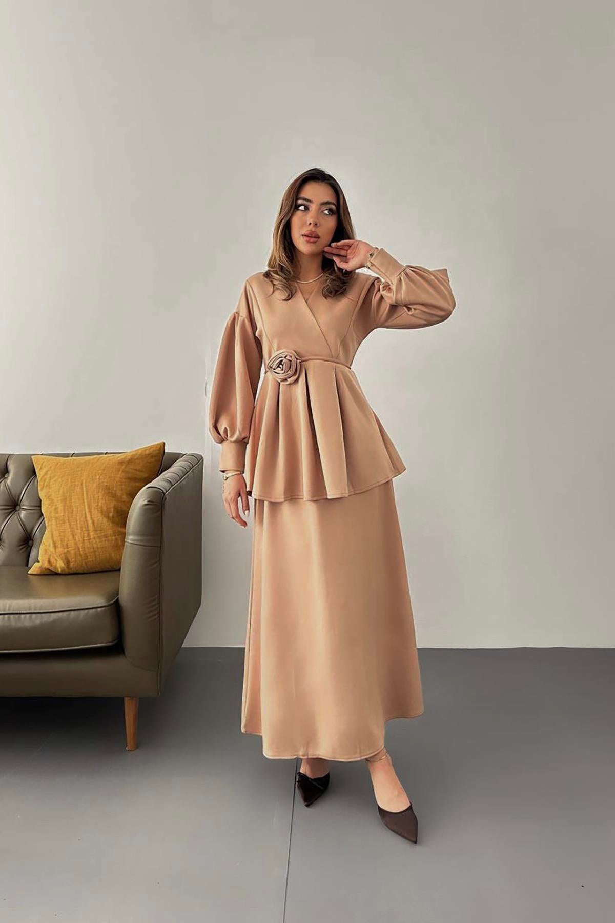 Camel Gül Detaylı Takım