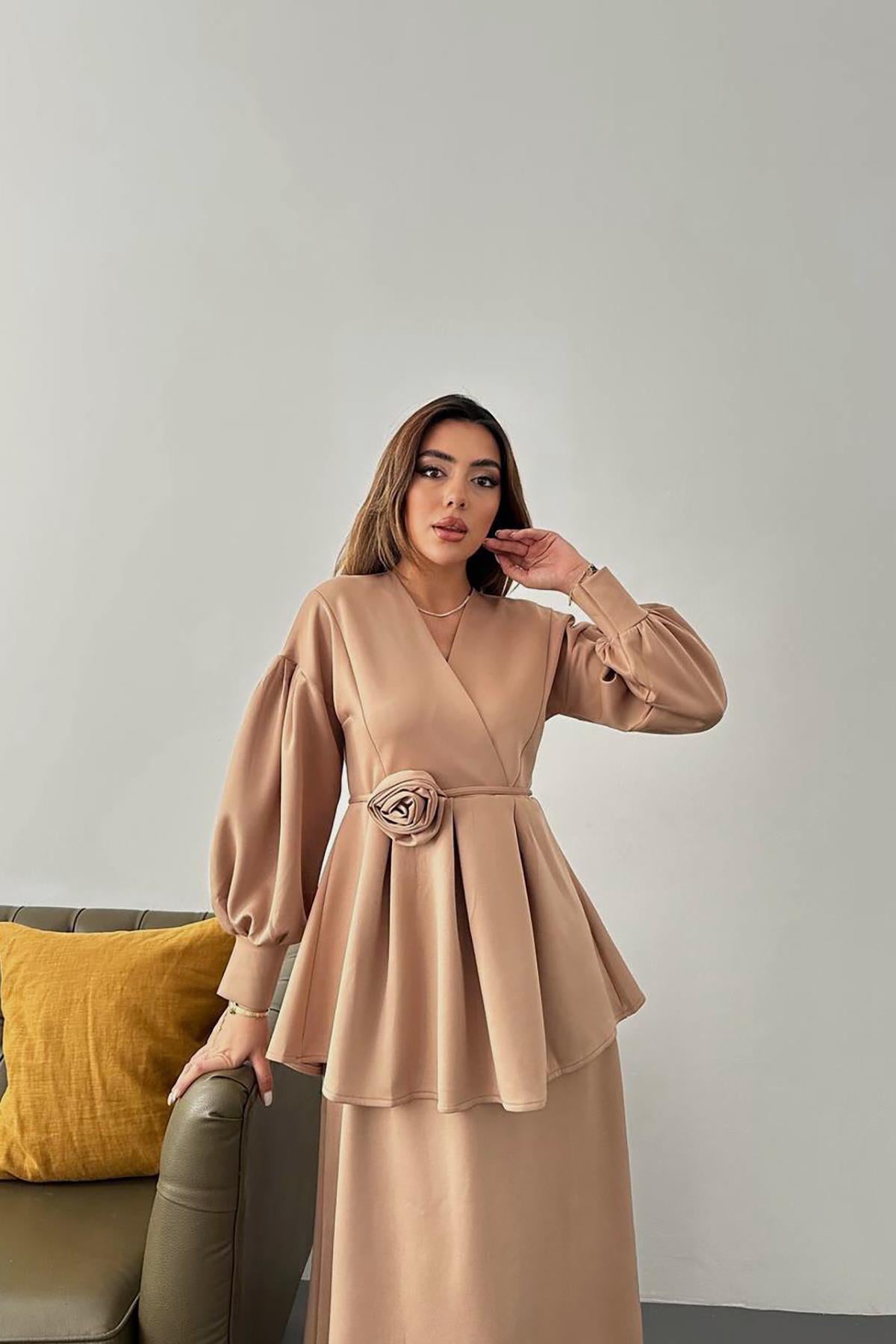 Camel Gül Detaylı Takım