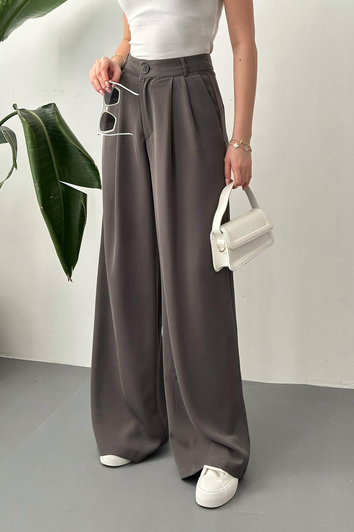 Füme Pileli Comfort Pantolon