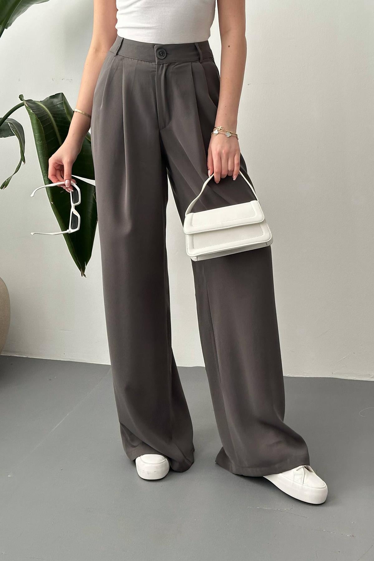 Füme Pileli Comfort Pantolon