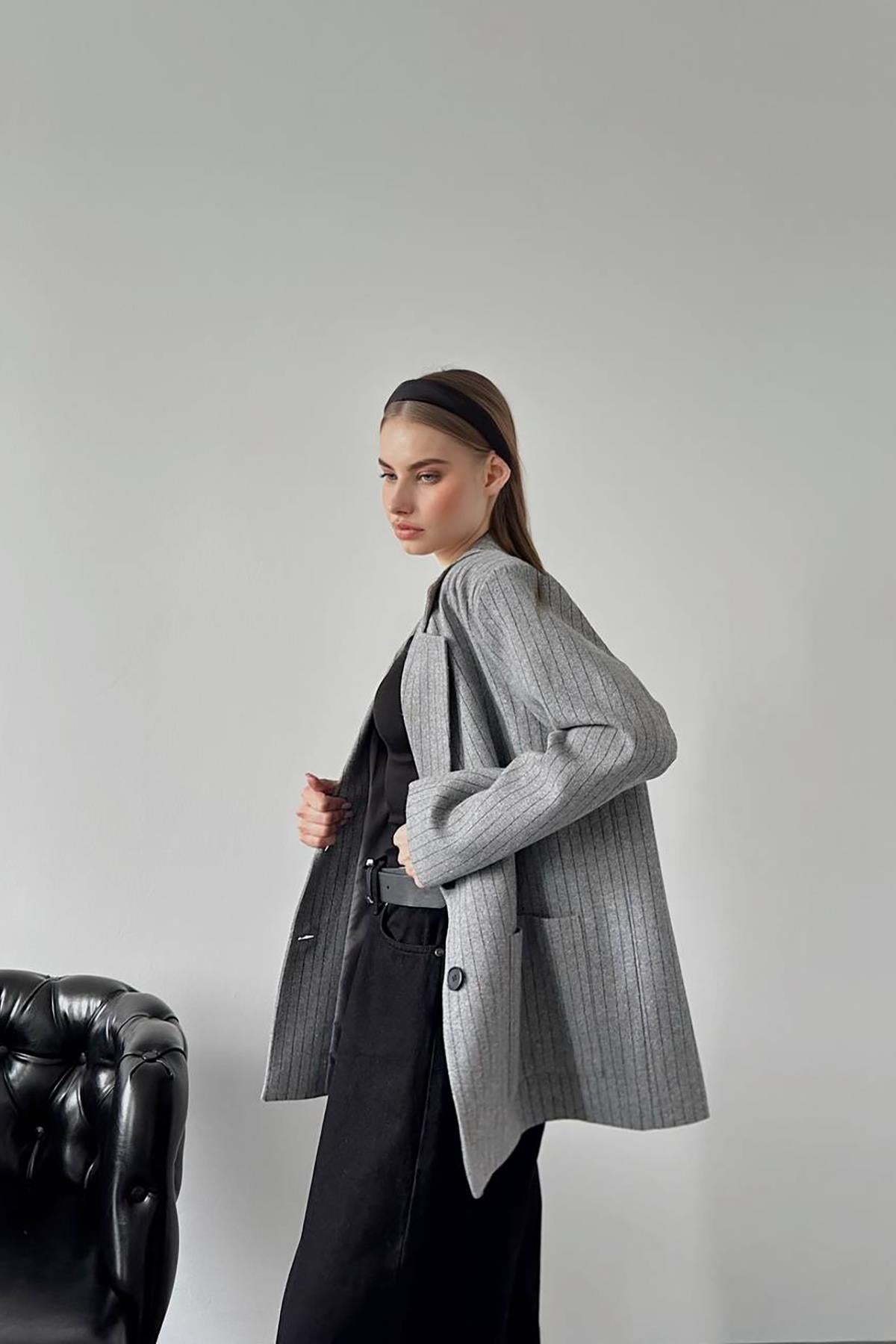 Gri Çizgili Oversize Ceket