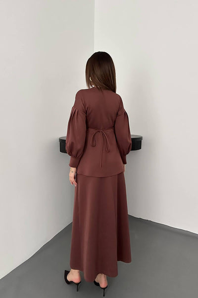Kahverengi Gül Detaylı Takım