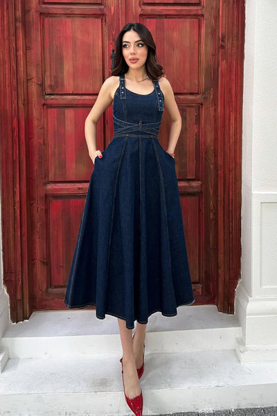 Rochie albastră midi din denim cu benzi