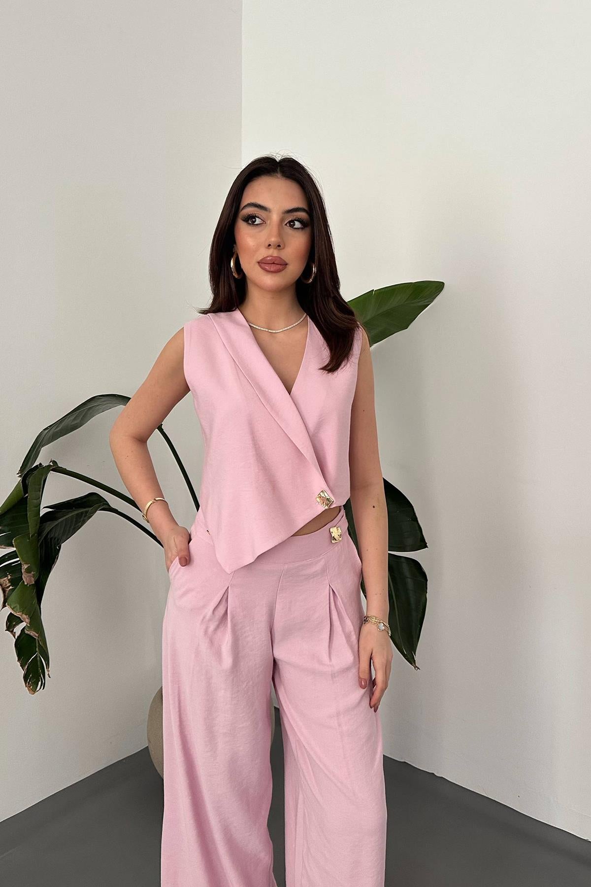 Pembe Asimetrik Yelek Ve Pantolon Takım