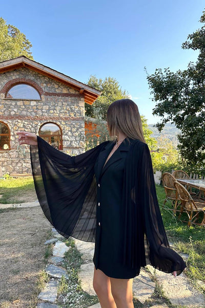 Siyah Kolları Pilseli Atlas Ceket Elbise