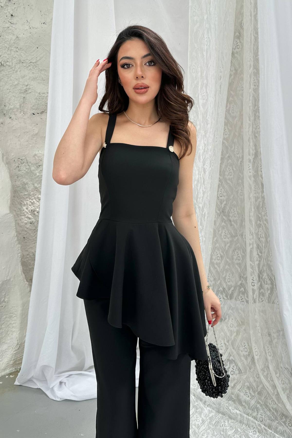 Siyah Volanlı Bluz Ve Pantolon Takım