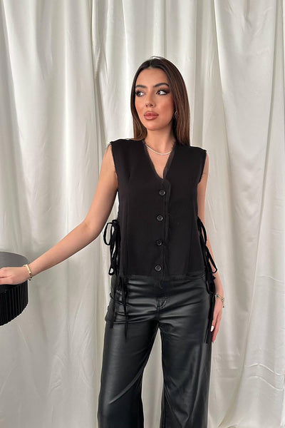 Siyah Yanları Bağcıklı Yelek