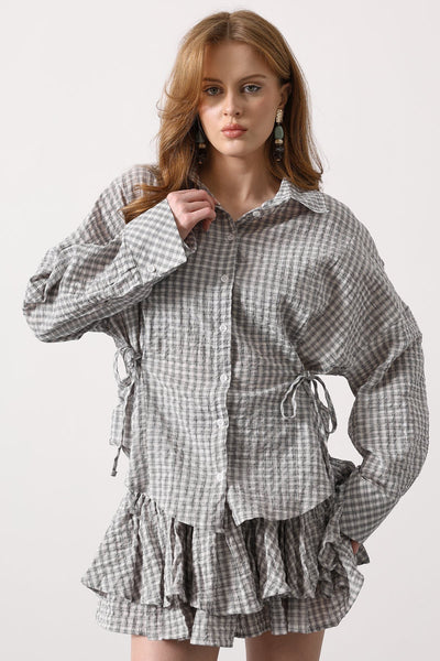 BLUZA PĂTRATÃ CU PETIC DANTELAT - Negru