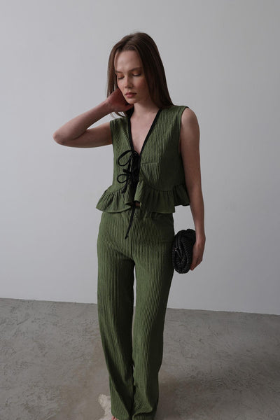 Set Tricot cu Volane și Legare Față - Cachi