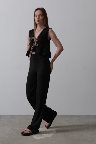 Set Tricot cu Volane și Legare Față - Negru