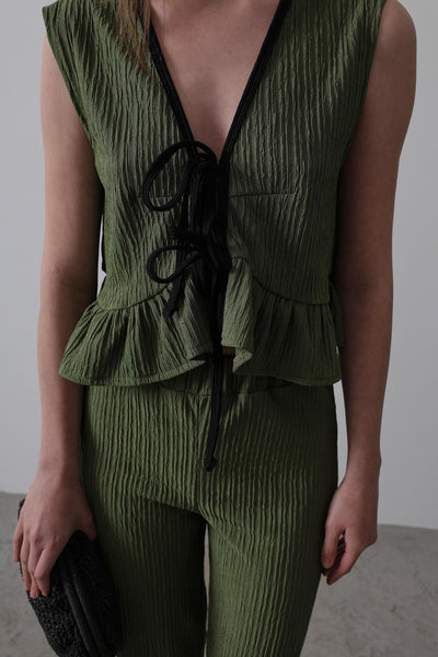 Set Tricot cu Volane și Legare Față - Cachi