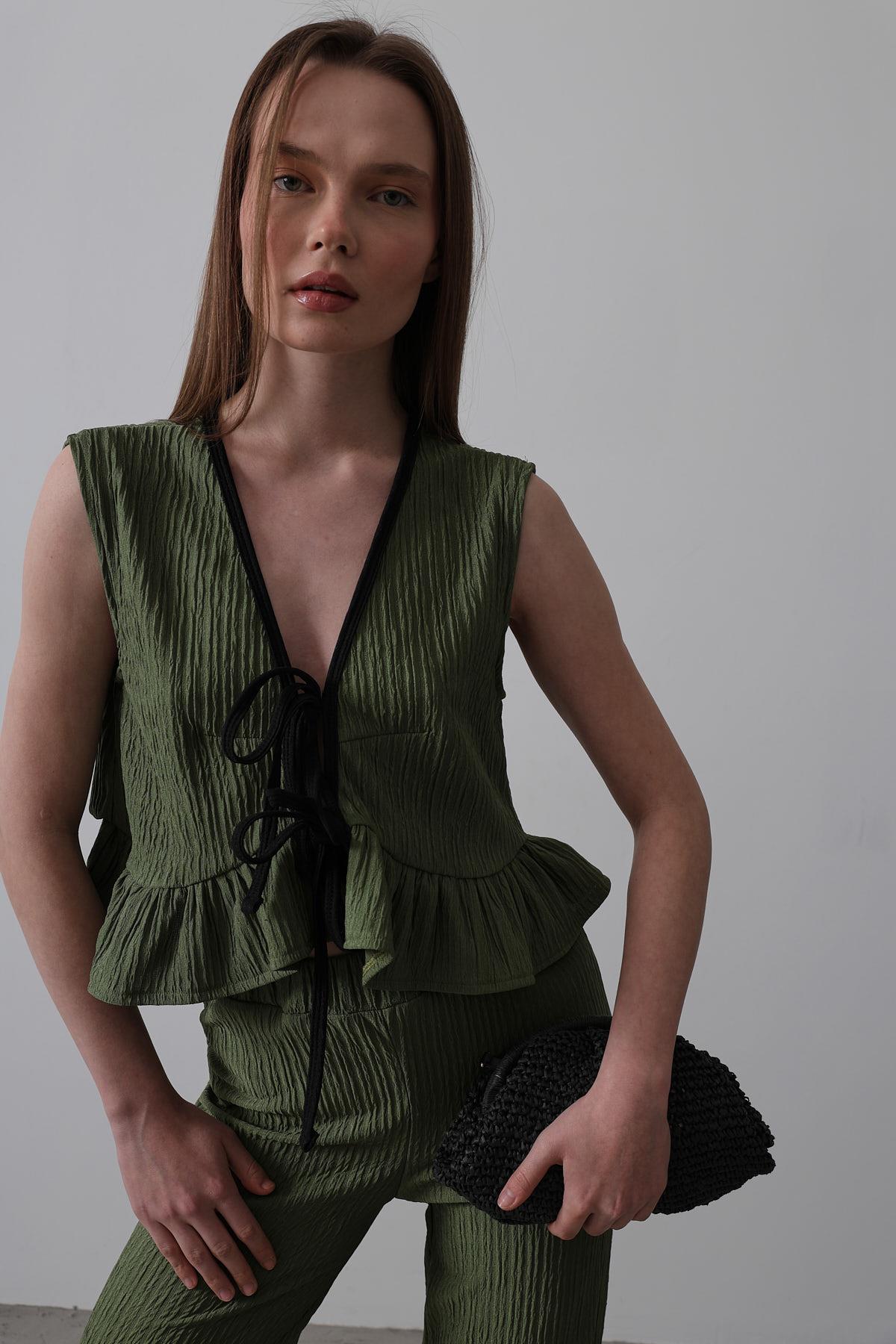 Set Tricot cu Volane și Legare Față - Cachi