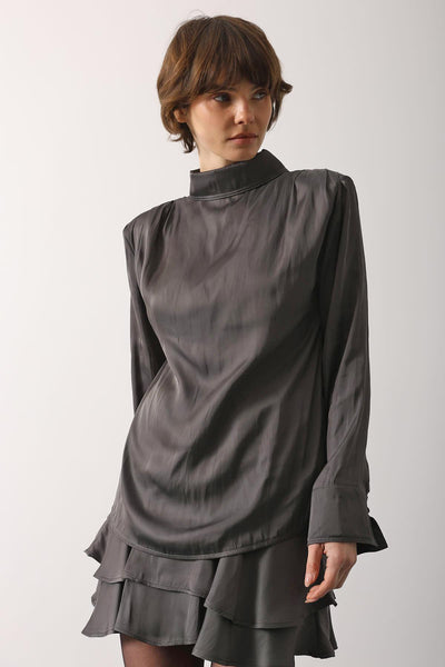 BLUZA CU PETIC DIN SATIN - Fumuriu