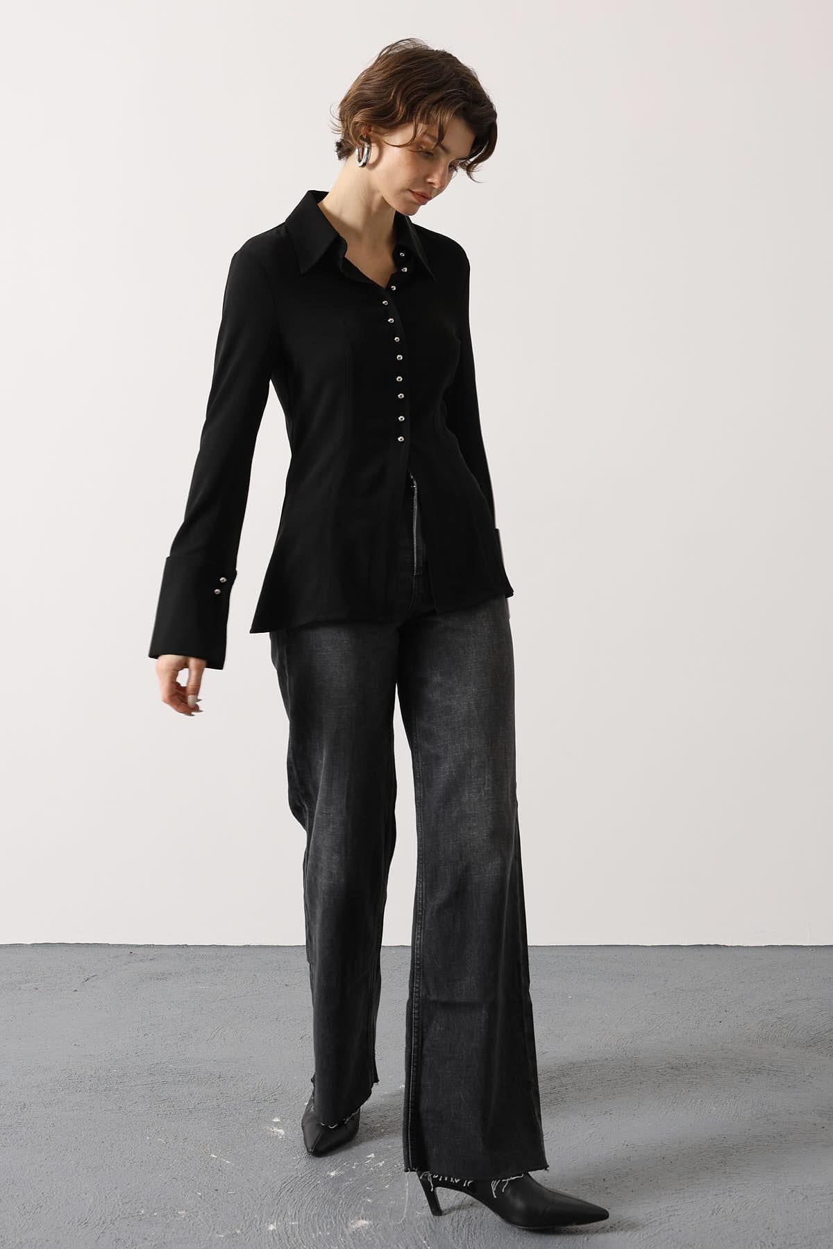 BLUZA AJUSTATĂ LA CORP - Negru