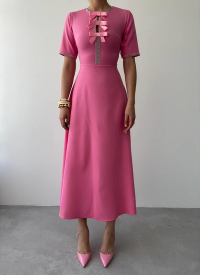 Rochie Wera cu fundă și pietre decorative