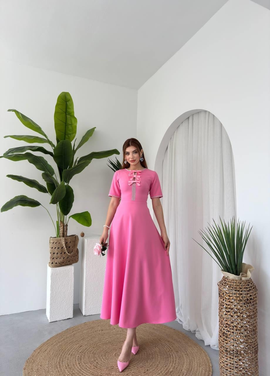 Rochie Wera cu fundă și pietre decorative