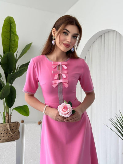 Rochie Wera cu fundă și pietre decorative