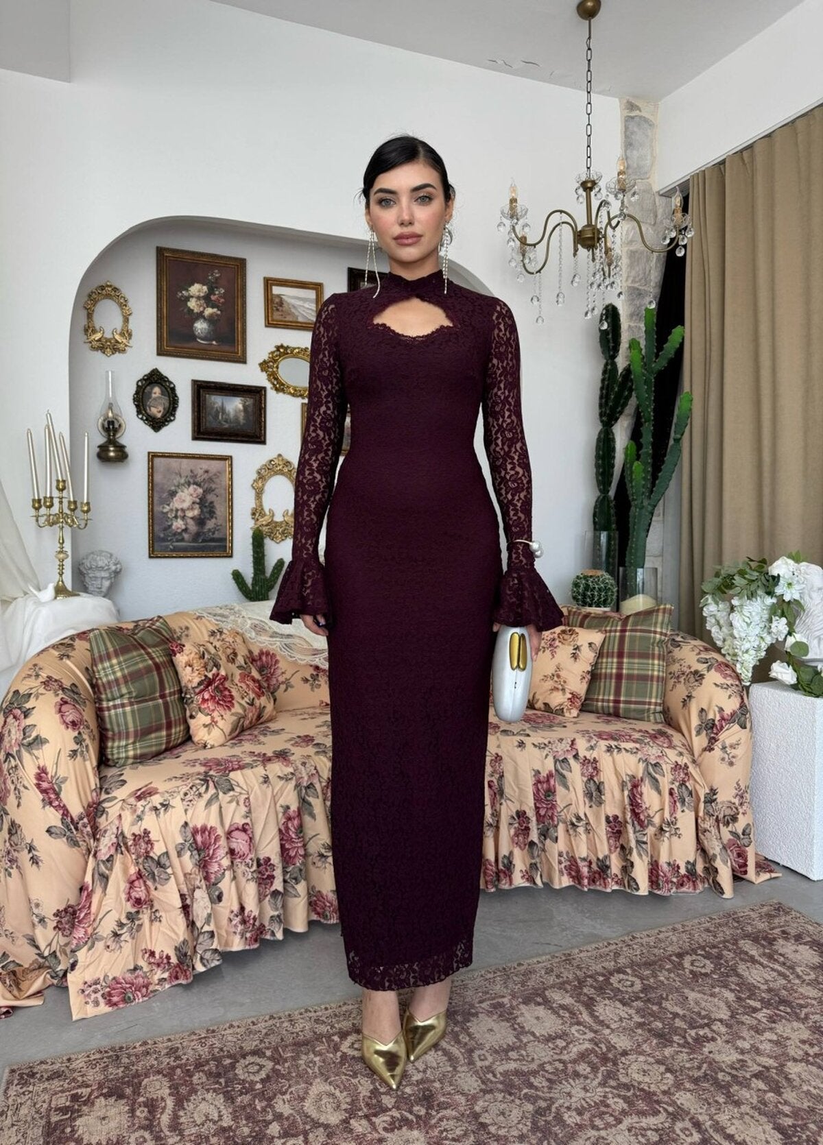 Rochie Wexo cu decolteu decoltat