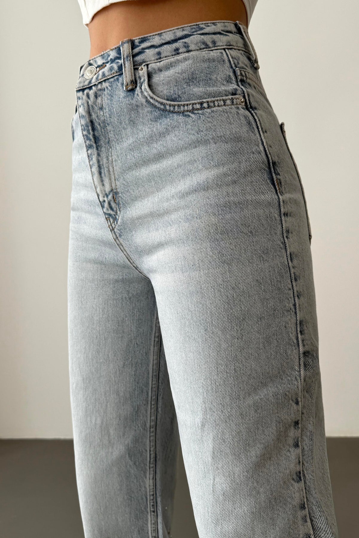 Yüksek Bel Bol Kesim Light Blue Taşlı Jean Pantolon