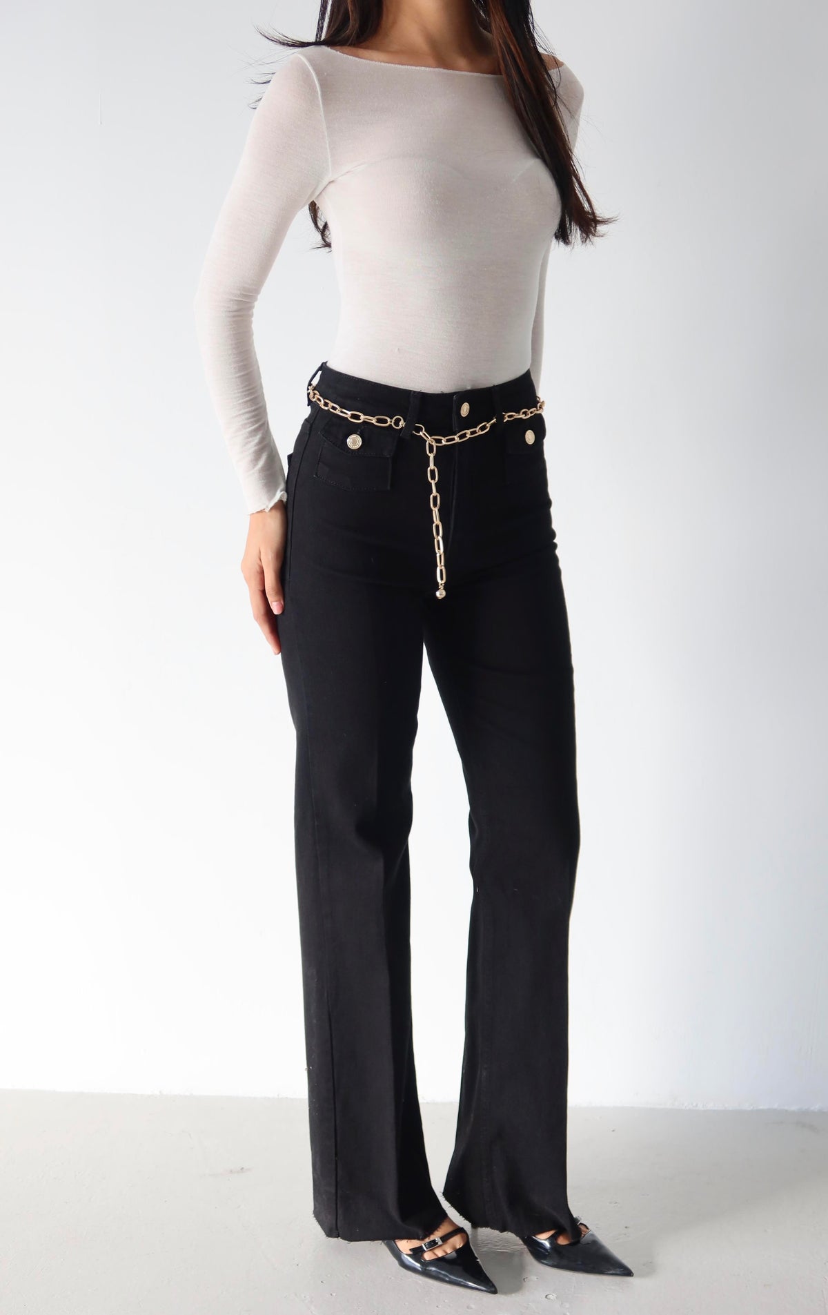 Pantalon Jean Negru Talie Înaltă Detaliu Lanț Curea