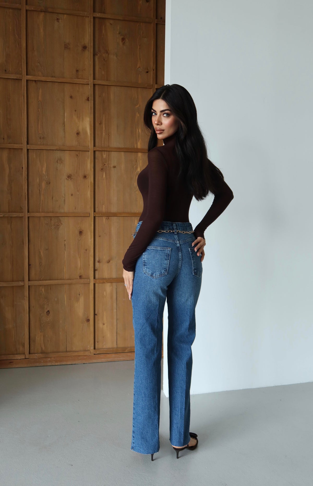 Yüksek Bel Kemer Zincir Detaylı Blue Jean Pantolon