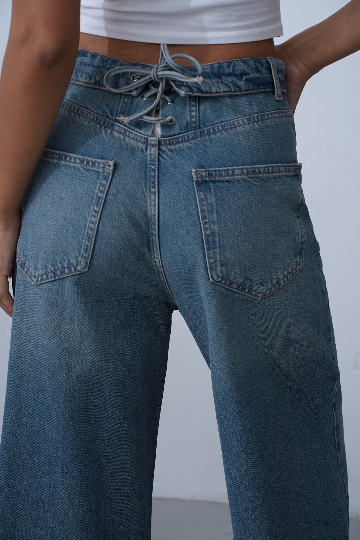 Yüksek Bel Ters  Kemer Bel İp Detaylı Yeşil Tİnt Jean Pantolon