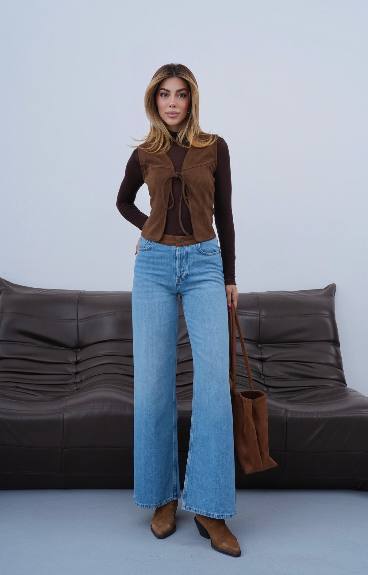 Yüksek Bel Wide Leg Kalıp Süet Kemer Detaylı Blue Jean Pantolon