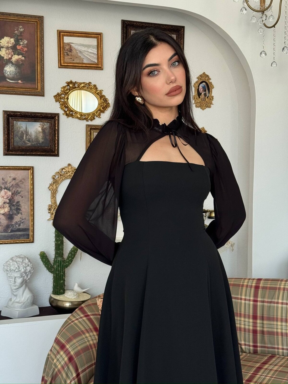 Rochie Wome cu detalii tip pelerină