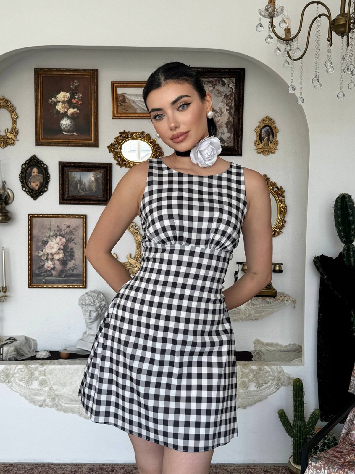 Rochie Yujas cu Detaliu Legat