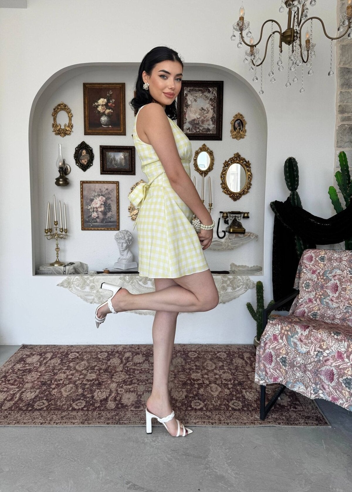 Rochie cu detalii petrecute Yujas