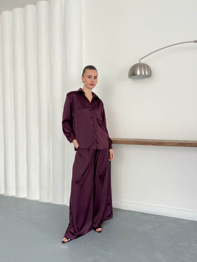 Pantaloni din satin cu talie înaltă și croială largă – Design elegant și confortabil - Prună | F2052